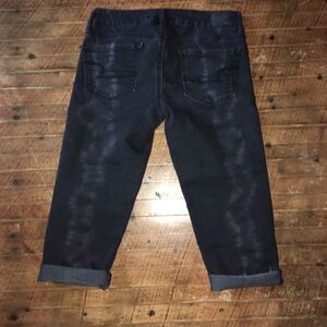American Eagle bleach dyed cropped skinny bermudas